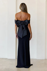 The Sleek Soirée Off Shoulder Maxi Dress Black